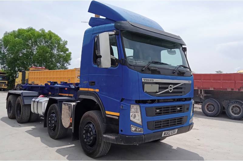 VOLVO FM11 HOOKLOADER
